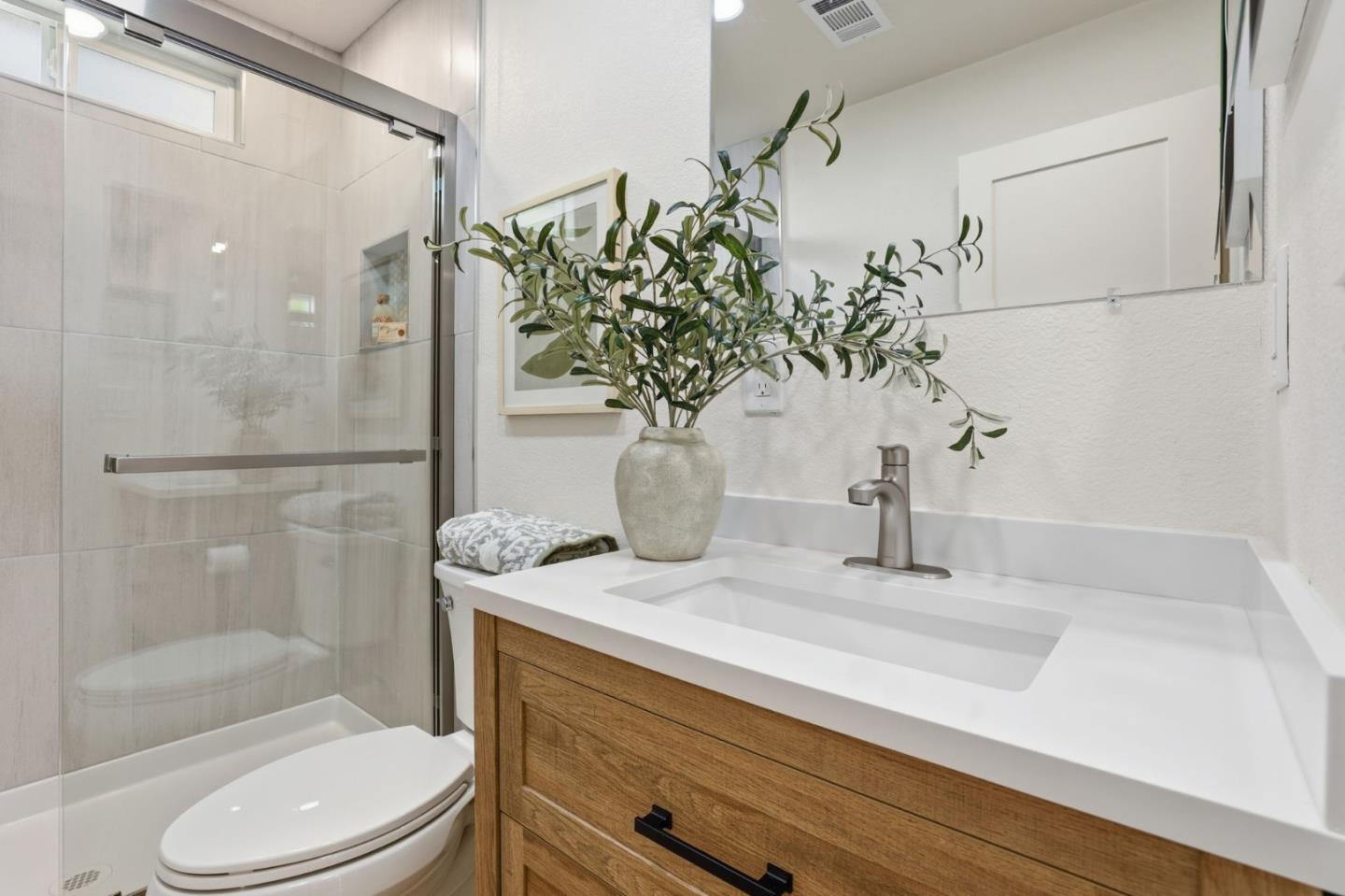 Detail Gallery Image 32 of 40 For 232 Loupe Ct, Gilroy,  CA 95020 - 3 Beds | 1 Baths