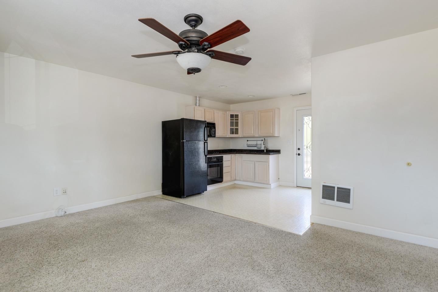 Detail Gallery Image 3 of 11 For 3097 Forbes Ave, Santa Clara,  CA 95051 - 1 Beds | 1 Baths