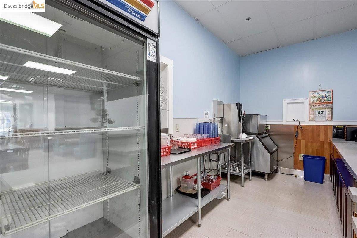 Detail Gallery Image 5 of 20 For 1616 International Blvd, Oakland,  CA 94606 - – Beds | – Baths