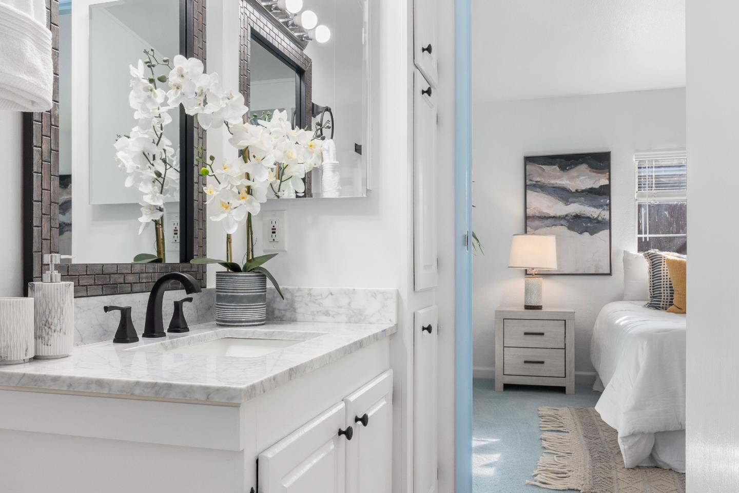 Detail Gallery Image 22 of 32 For 3710 Gross Rd #17,  Santa Cruz,  CA 95062 - 3 Beds | 2 Baths