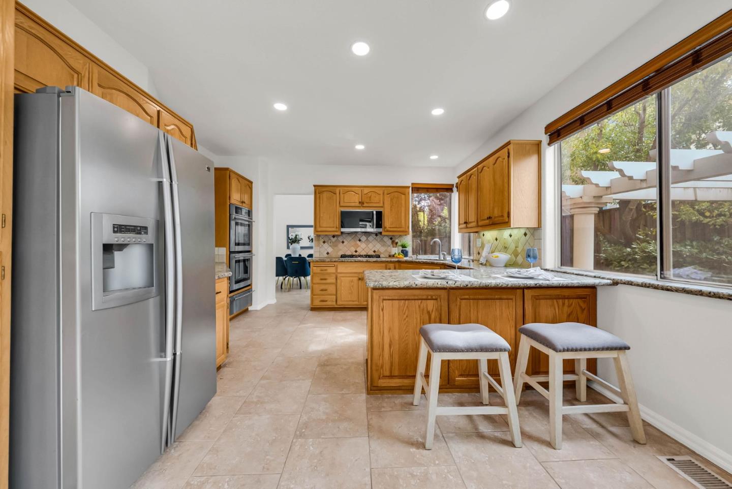 Detail Gallery Image 23 of 66 For 221 Victory Cir, San Ramon,  CA 94582 - 4 Beds | 2/1 Baths