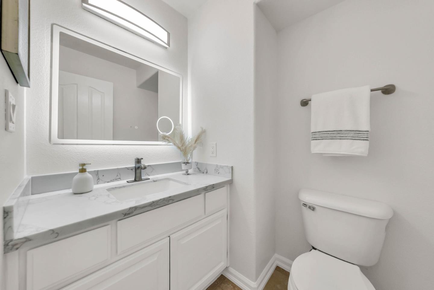 Detail Gallery Image 28 of 66 For 221 Victory Cir, San Ramon,  CA 94582 - 4 Beds | 2/1 Baths