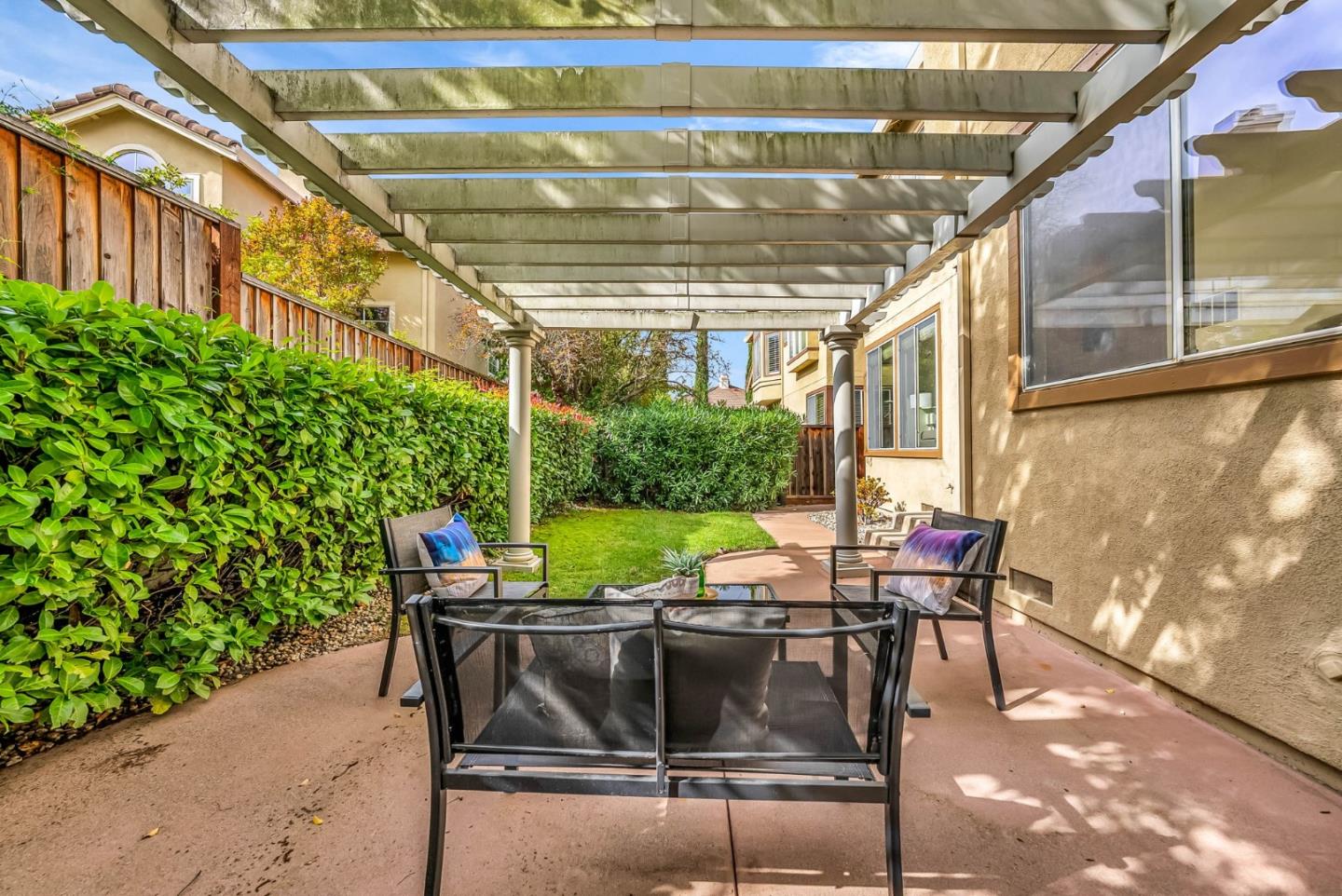 Detail Gallery Image 52 of 66 For 221 Victory Cir, San Ramon,  CA 94582 - 4 Beds | 2/1 Baths