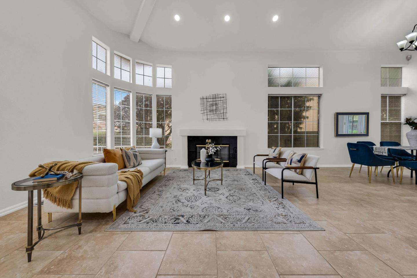 Detail Gallery Image 8 of 66 For 221 Victory Cir, San Ramon,  CA 94582 - 4 Beds | 2/1 Baths