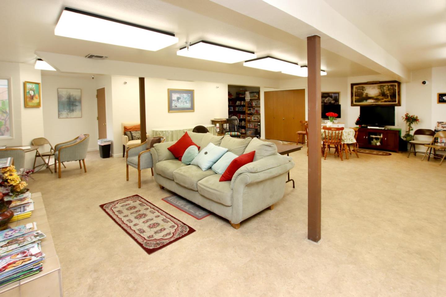 Detail Gallery Image 3 of 15 For 103 Vista Prieta Ct, Santa Cruz,  CA 95062 - 1 Beds | 1 Baths