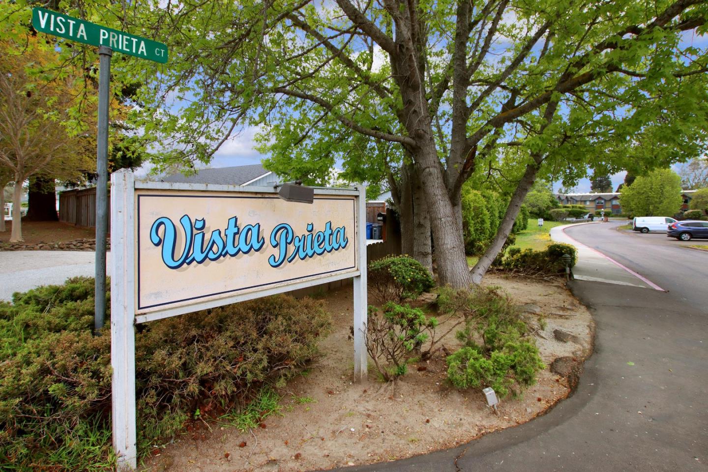 Detail Gallery Image 6 of 15 For 103 Vista Prieta Ct, Santa Cruz,  CA 95062 - 1 Beds | 1 Baths