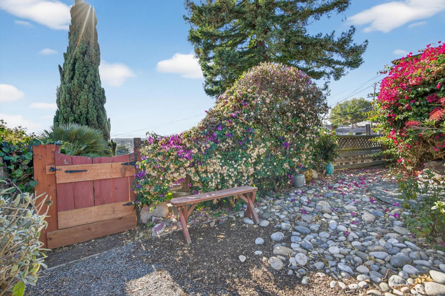 Detail Gallery Image 34 of 42 For 24546 Marie Dr, Hayward,  CA 94542 - 2 Beds | 1 Baths