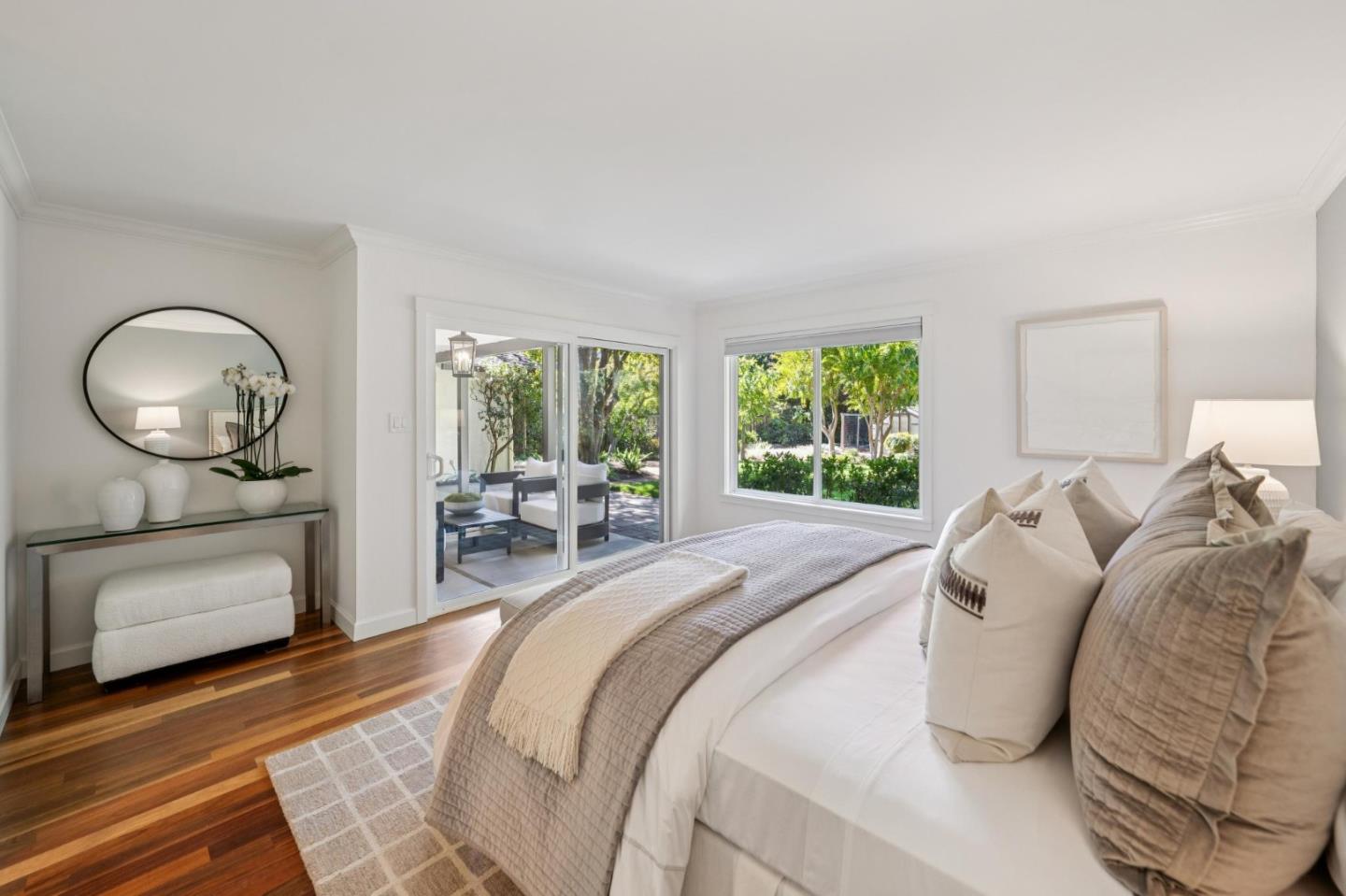 Detail Gallery Image 21 of 81 For 1523 Ashcroft Way, Sunnyvale,  CA 94087 - 6 Beds | 4/1 Baths