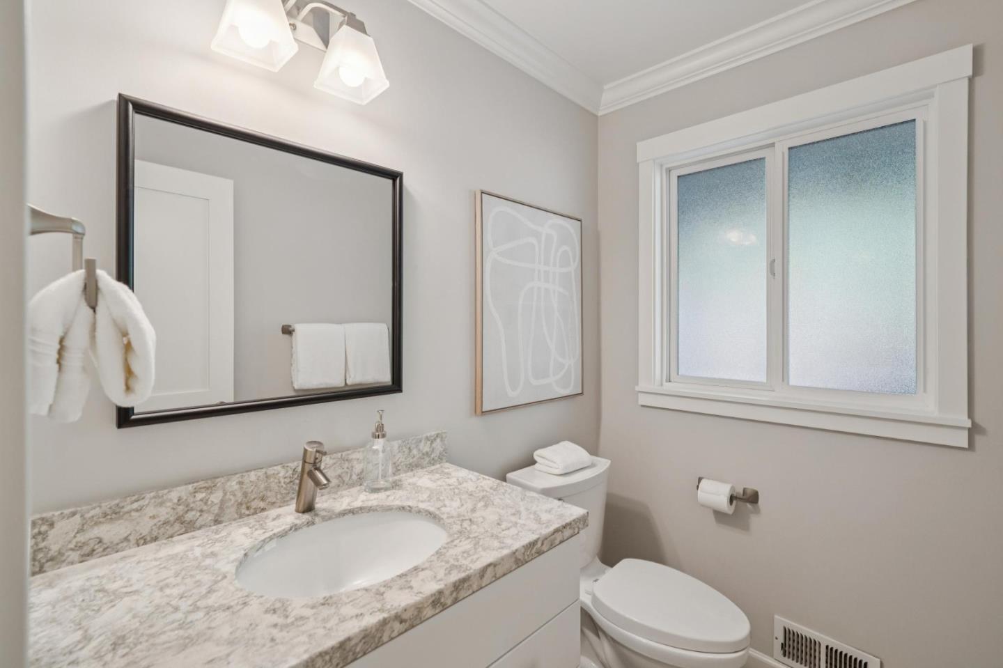 Detail Gallery Image 27 of 81 For 1523 Ashcroft Way, Sunnyvale,  CA 94087 - 6 Beds | 4/1 Baths