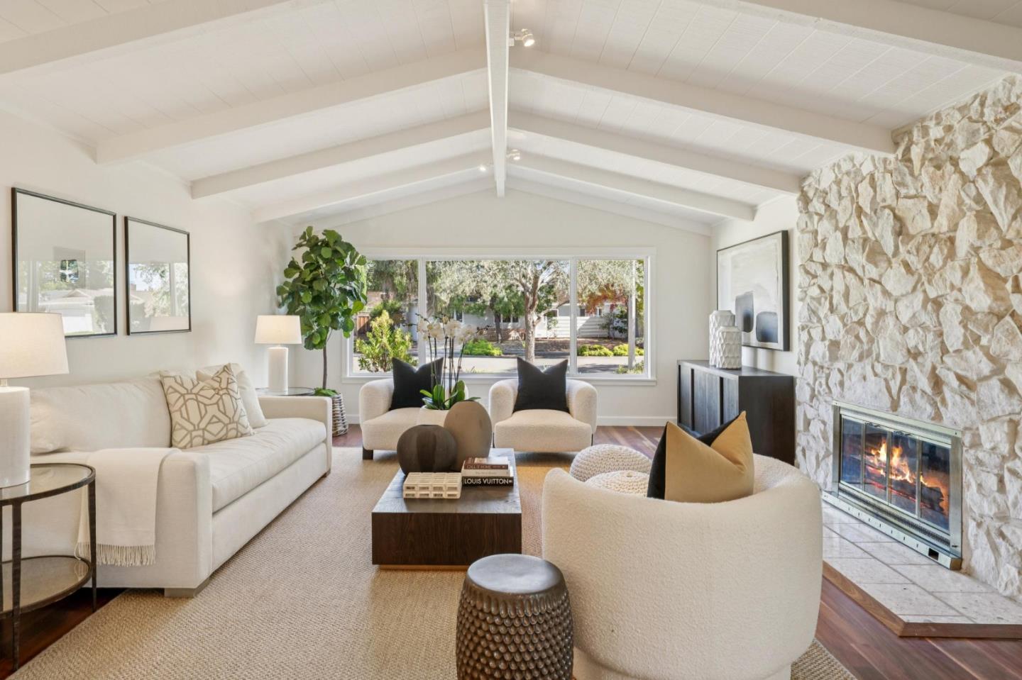 Detail Gallery Image 3 of 81 For 1523 Ashcroft Way, Sunnyvale,  CA 94087 - 6 Beds | 4/1 Baths