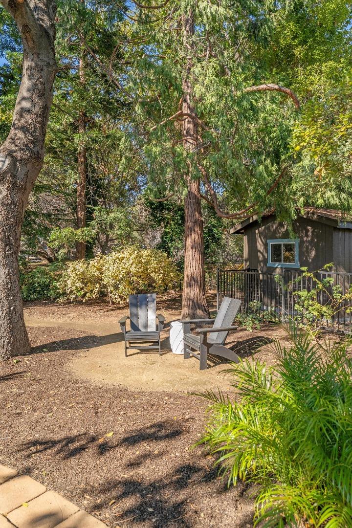 Detail Gallery Image 58 of 81 For 1523 Ashcroft Way, Sunnyvale,  CA 94087 - 6 Beds | 4/1 Baths