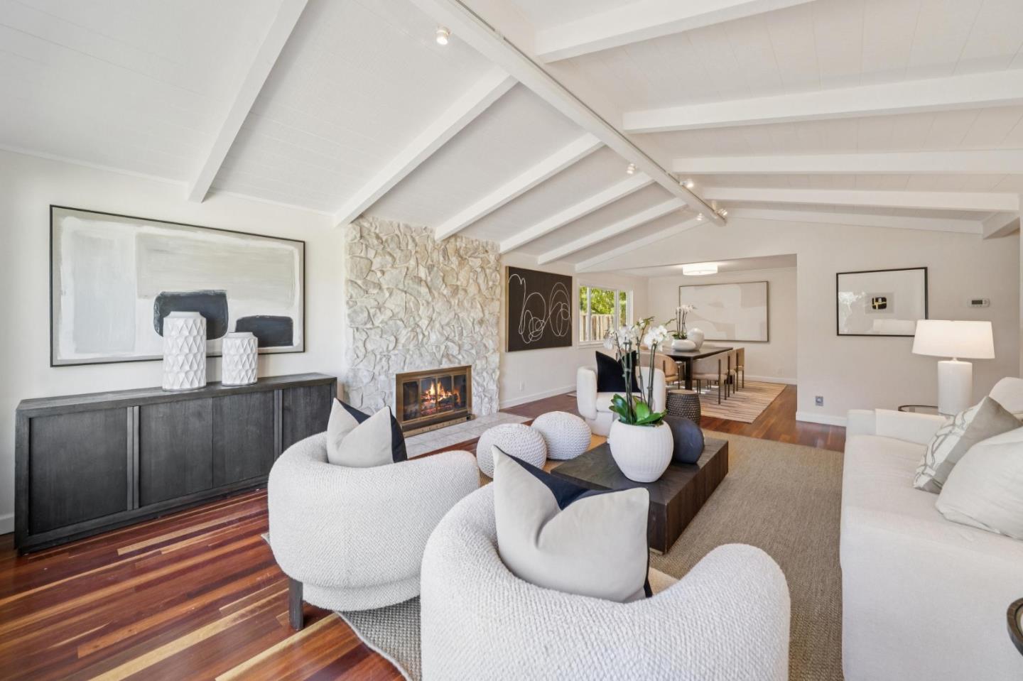 Detail Gallery Image 7 of 81 For 1523 Ashcroft Way, Sunnyvale,  CA 94087 - 6 Beds | 4/1 Baths