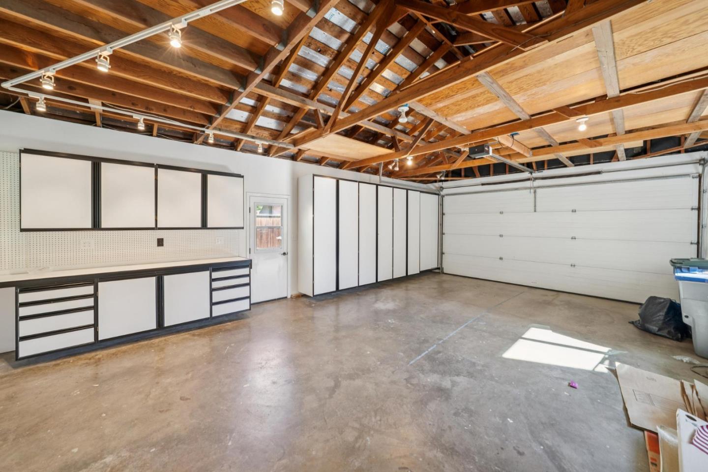 Detail Gallery Image 77 of 81 For 1523 Ashcroft Way, Sunnyvale,  CA 94087 - 6 Beds | 4/1 Baths