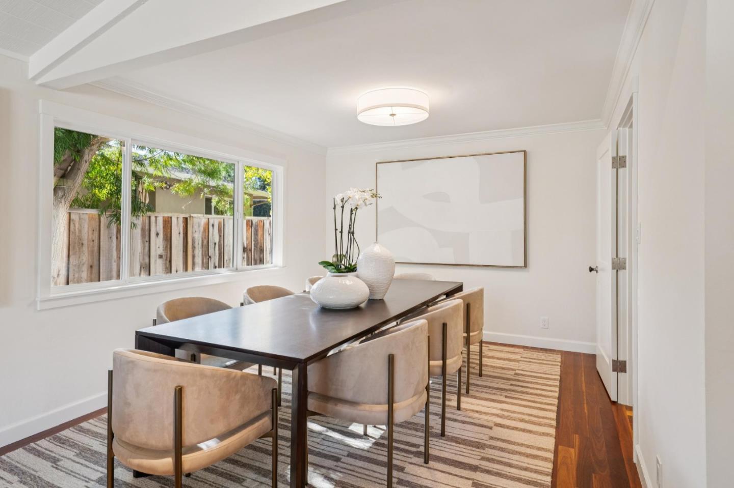 Detail Gallery Image 8 of 81 For 1523 Ashcroft Way, Sunnyvale,  CA 94087 - 6 Beds | 4/1 Baths