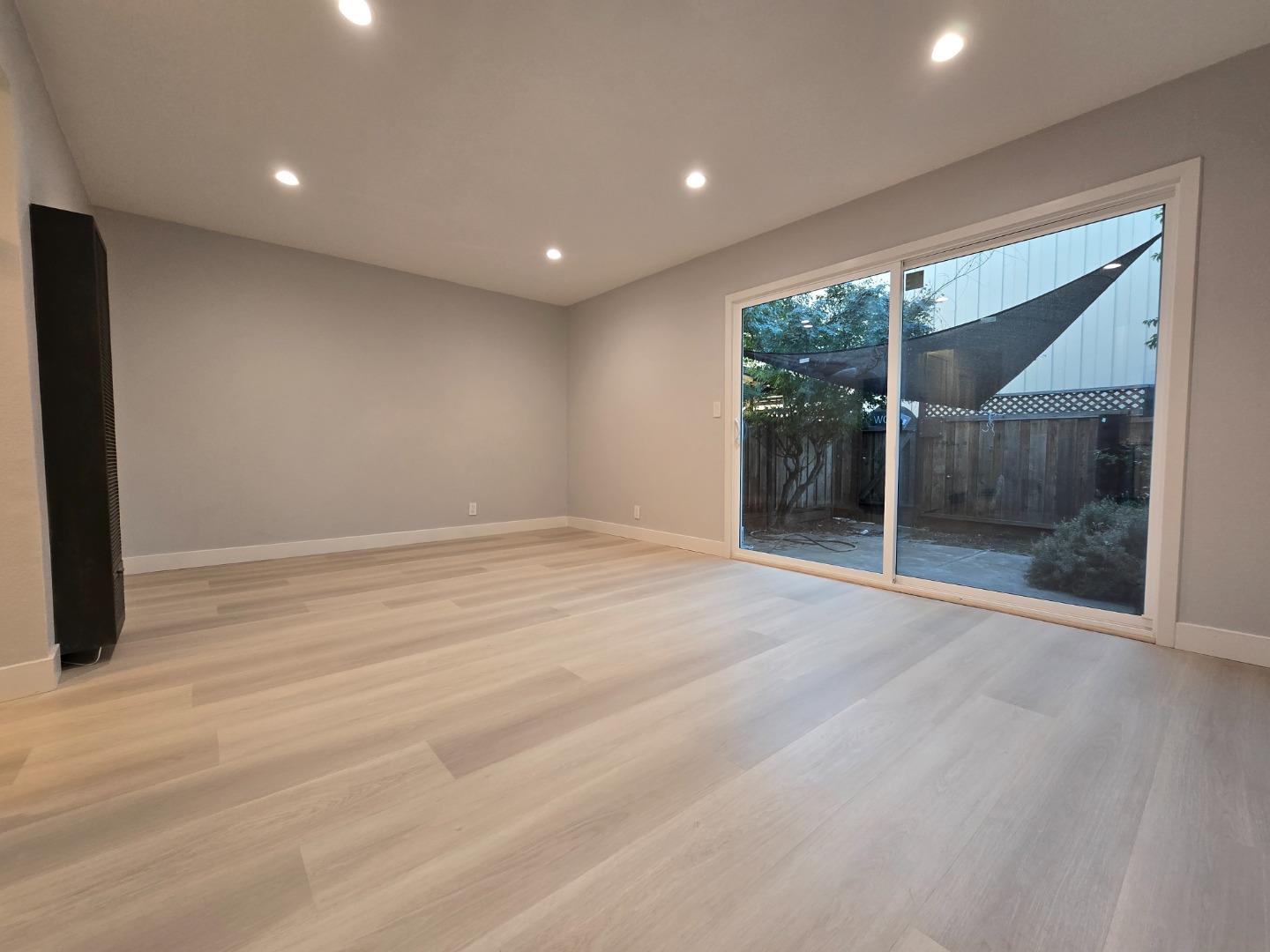 Detail Gallery Image 30 of 35 For 840 Quince Ave #27,  Santa Clara,  CA 95051 - 2 Beds | 1/1 Baths