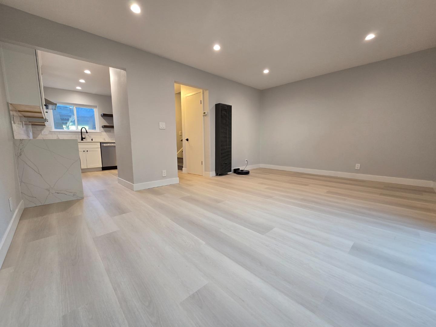 Detail Gallery Image 9 of 35 For 840 Quince Ave #27,  Santa Clara,  CA 95051 - 2 Beds | 1/1 Baths