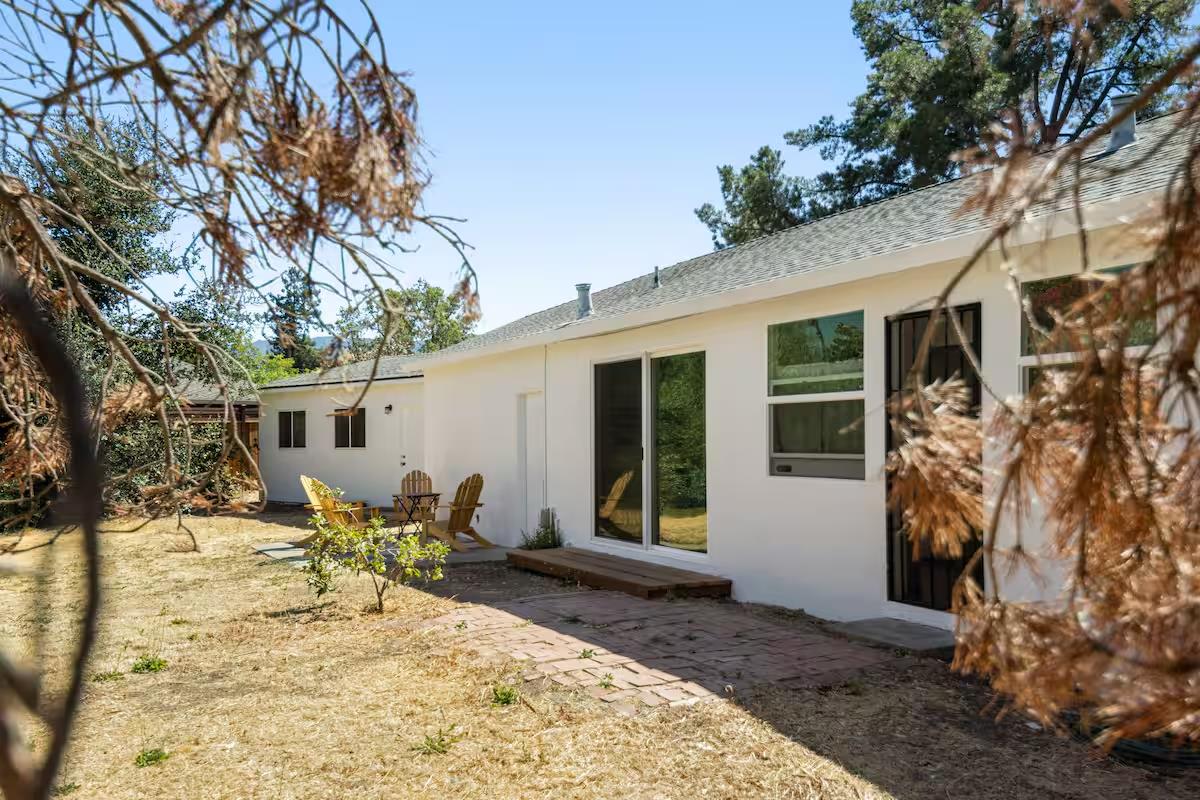 Detail Gallery Image 4 of 8 For 14570 Wyrick Ave, San Jose,  CA 95124 - 2 Beds | 1 Baths