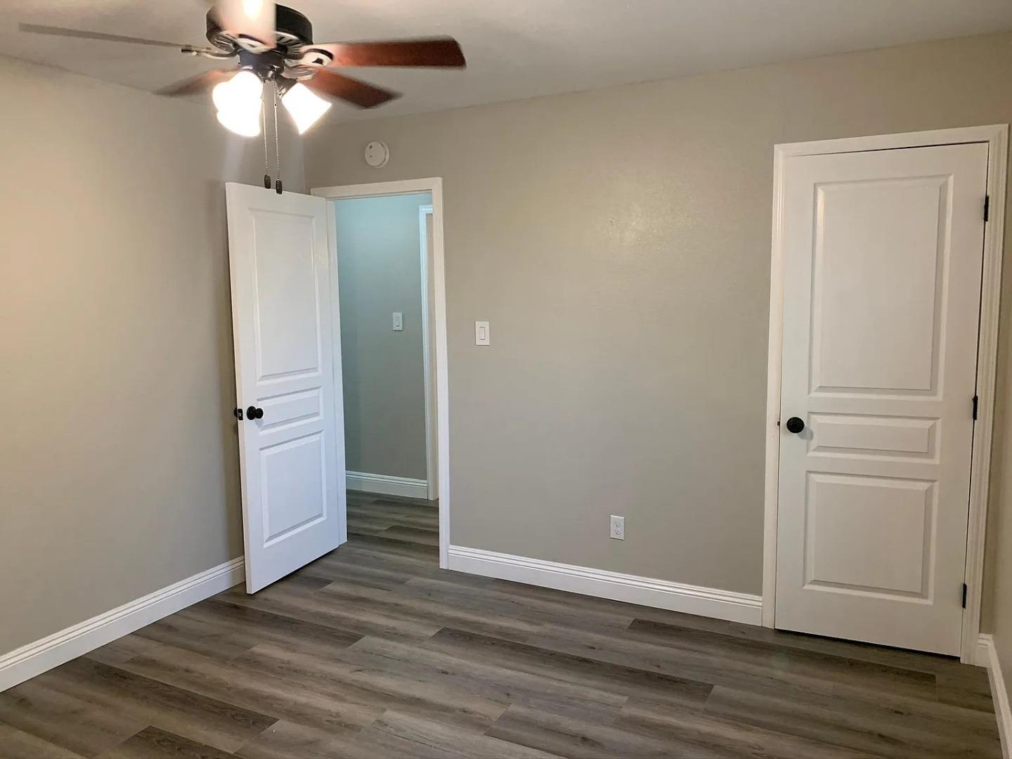 Detail Gallery Image 12 of 20 For 717 Lampasas Ave, Sacramento,  CA 95815 - – Beds | – Baths