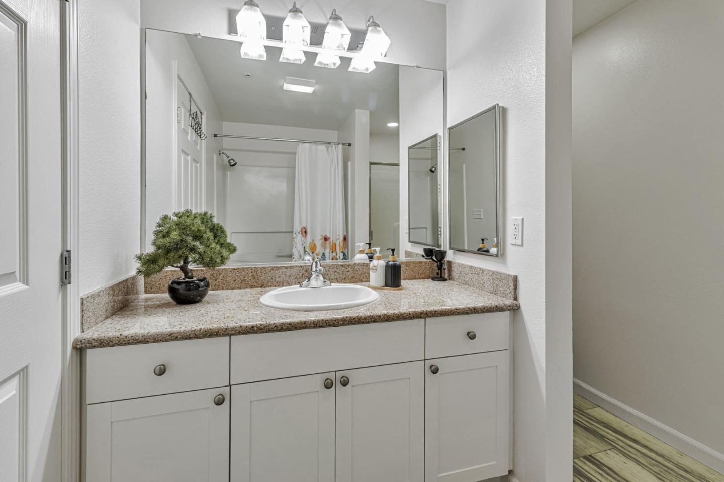 Detail Gallery Image 10 of 27 For 1550 Technology Dr #1072,  San Jose,  CA 95110 - 2 Beds | 2 Baths
