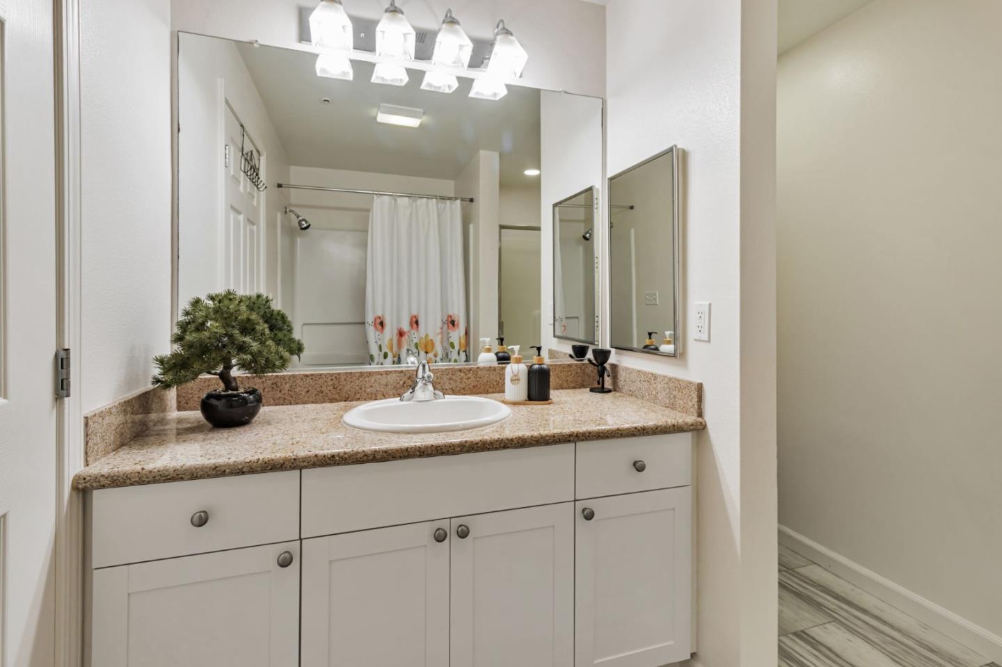 Detail Gallery Image 16 of 27 For 1550 Technology Dr #1072,  San Jose,  CA 95110 - 2 Beds | 2 Baths