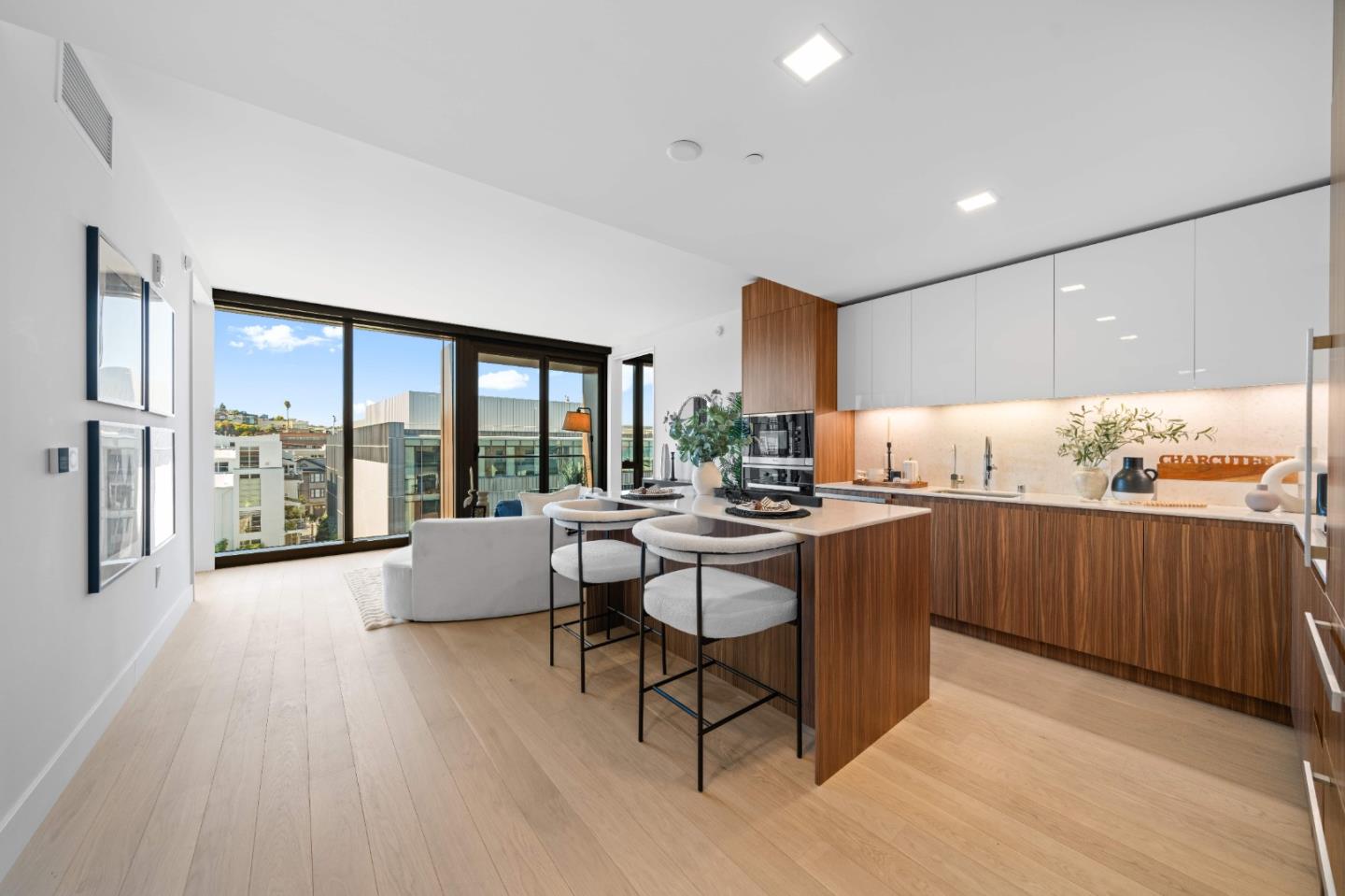 Detail Gallery Image 3 of 30 For 2177 3rd St #701,  San Francisco,  CA 94107 - 2 Beds | 2 Baths