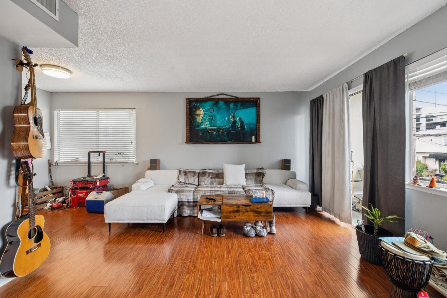 Detail Gallery Image 13 of 28 For 121 Lorton Ave, Burlingame,  CA 94010 - – Beds | – Baths