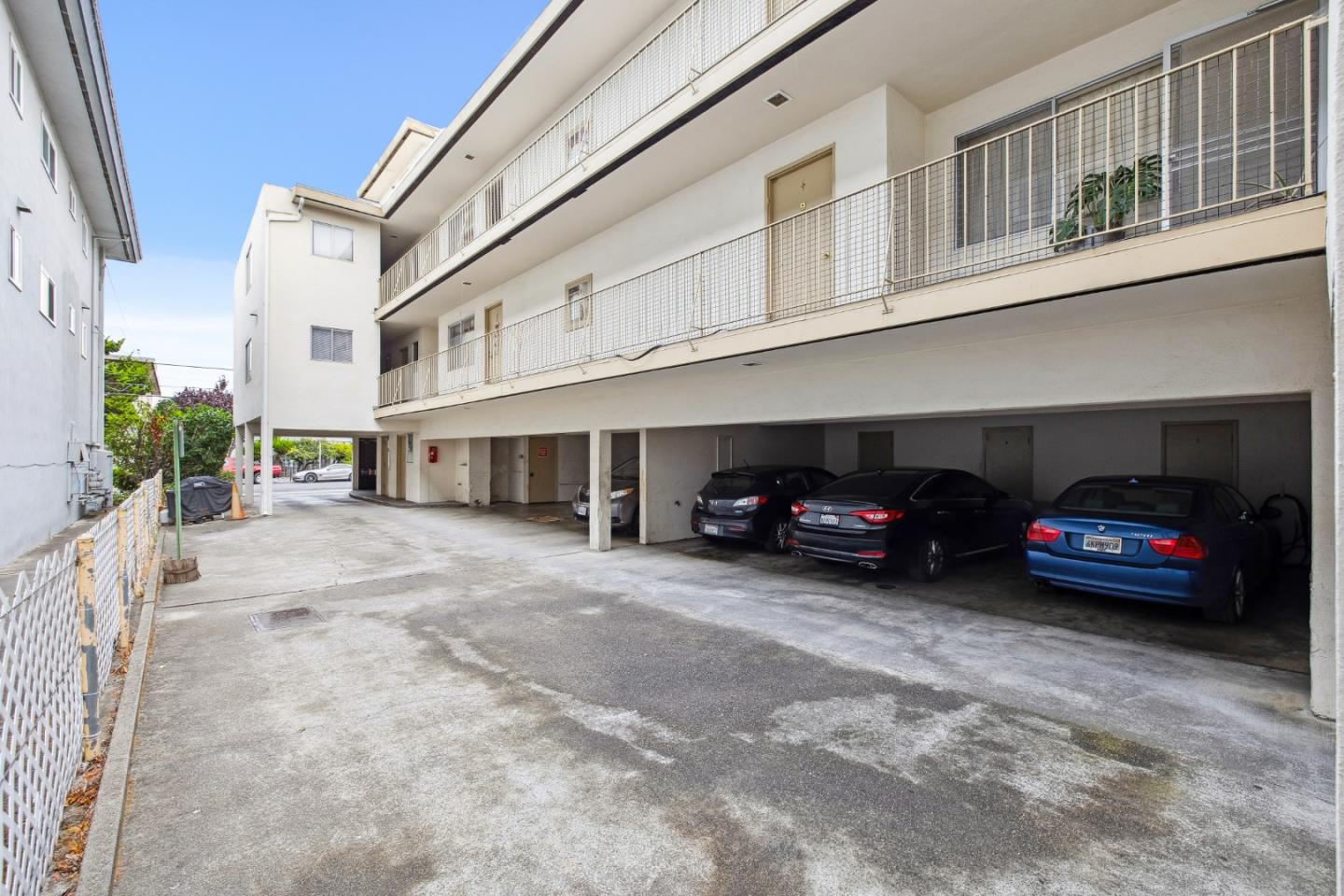 Detail Gallery Image 25 of 28 For 121 Lorton Ave, Burlingame,  CA 94010 - – Beds | – Baths