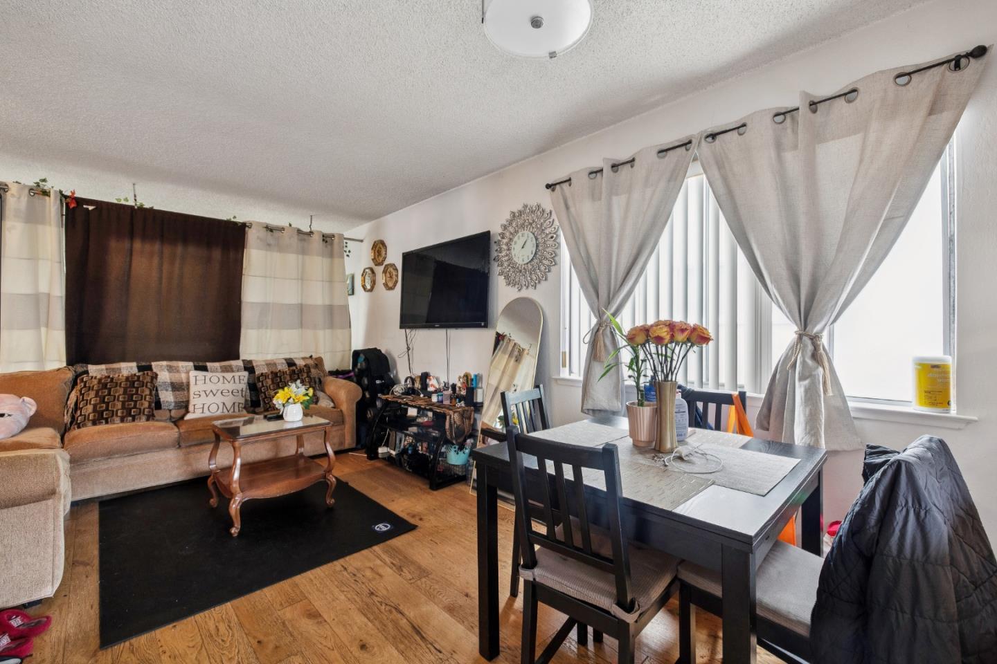 Detail Gallery Image 26 of 28 For 121 Lorton Ave, Burlingame,  CA 94010 - – Beds | – Baths