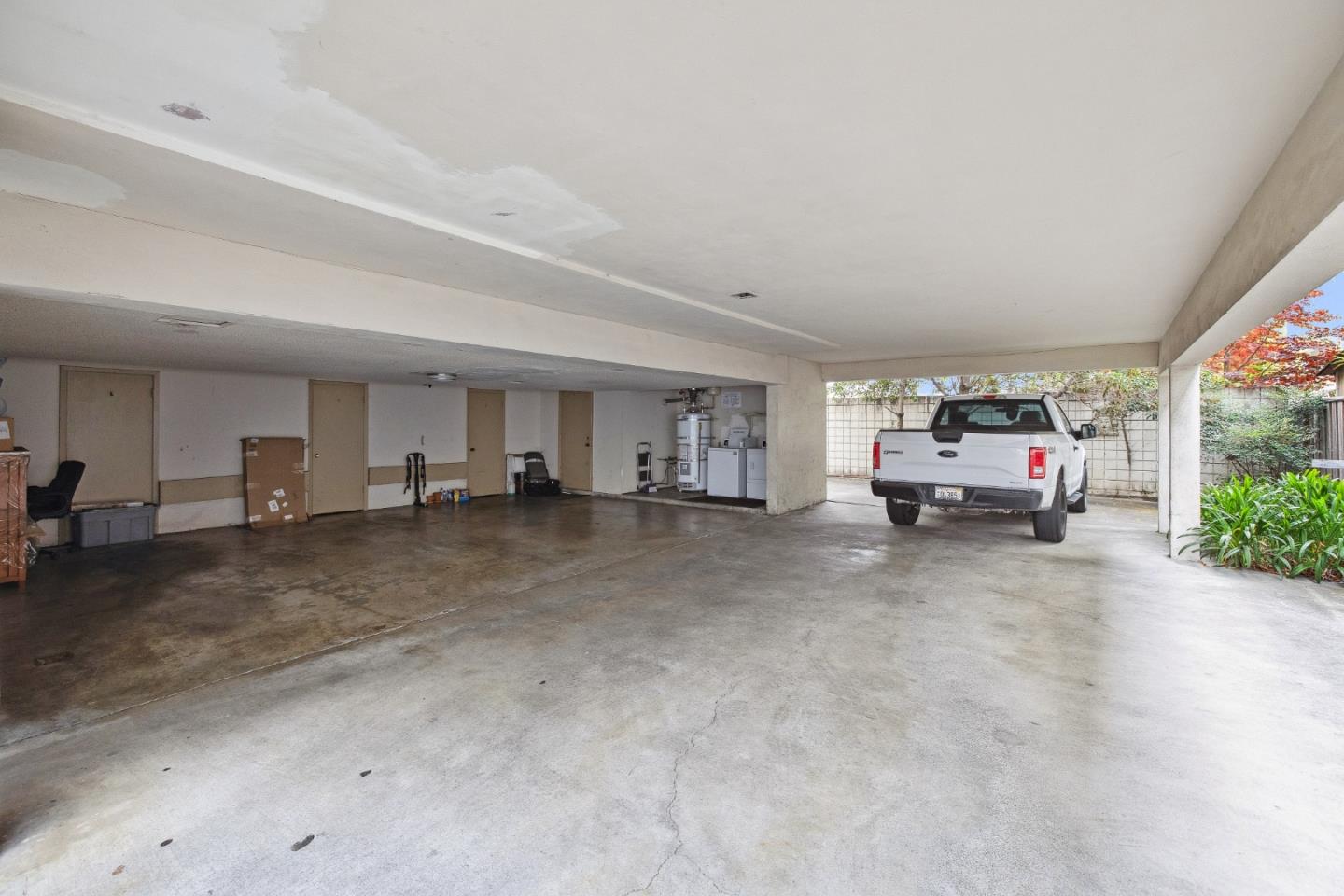 Detail Gallery Image 4 of 28 For 121 Lorton Ave, Burlingame,  CA 94010 - – Beds | – Baths