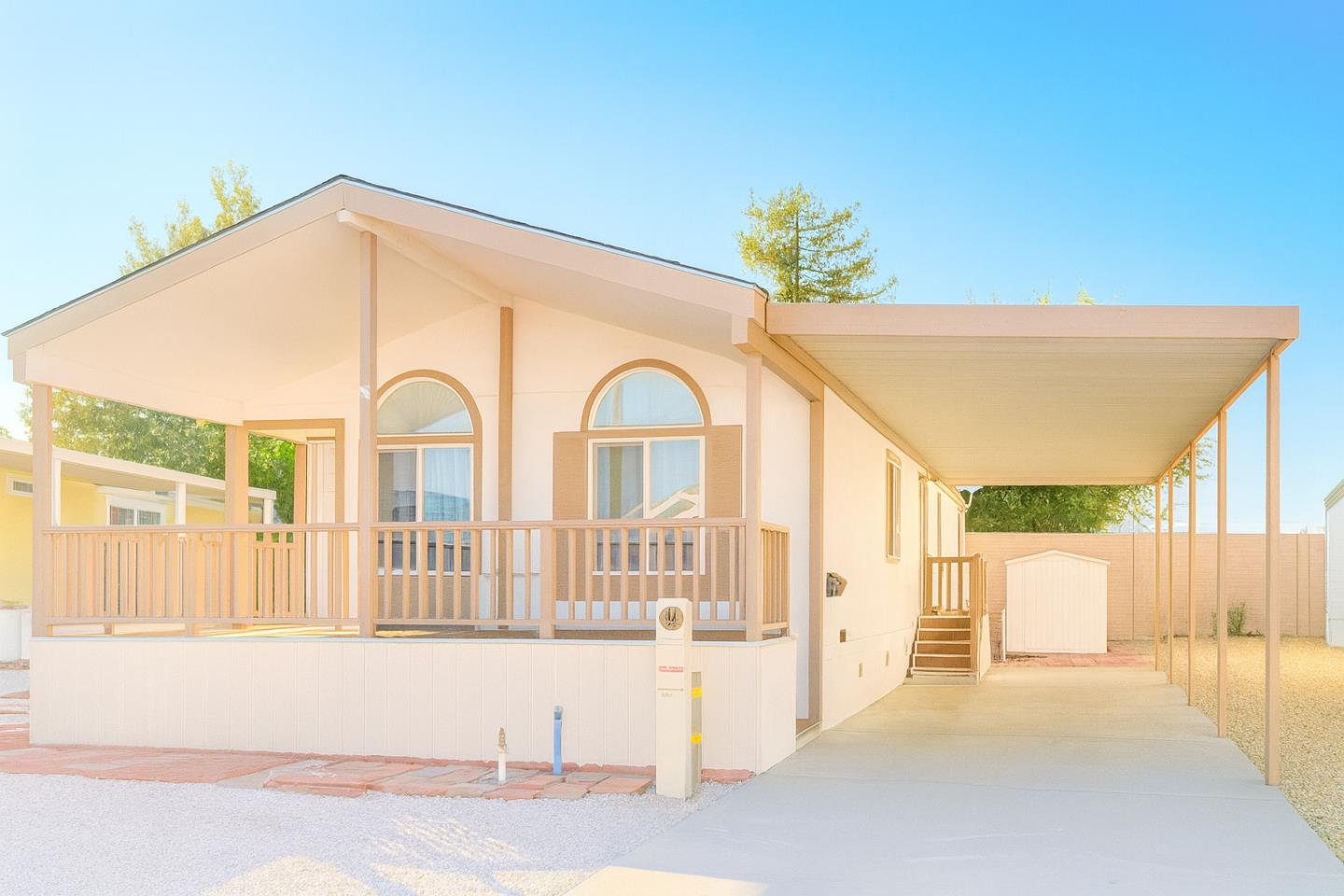 Front Image Thumbnail for ML82025522