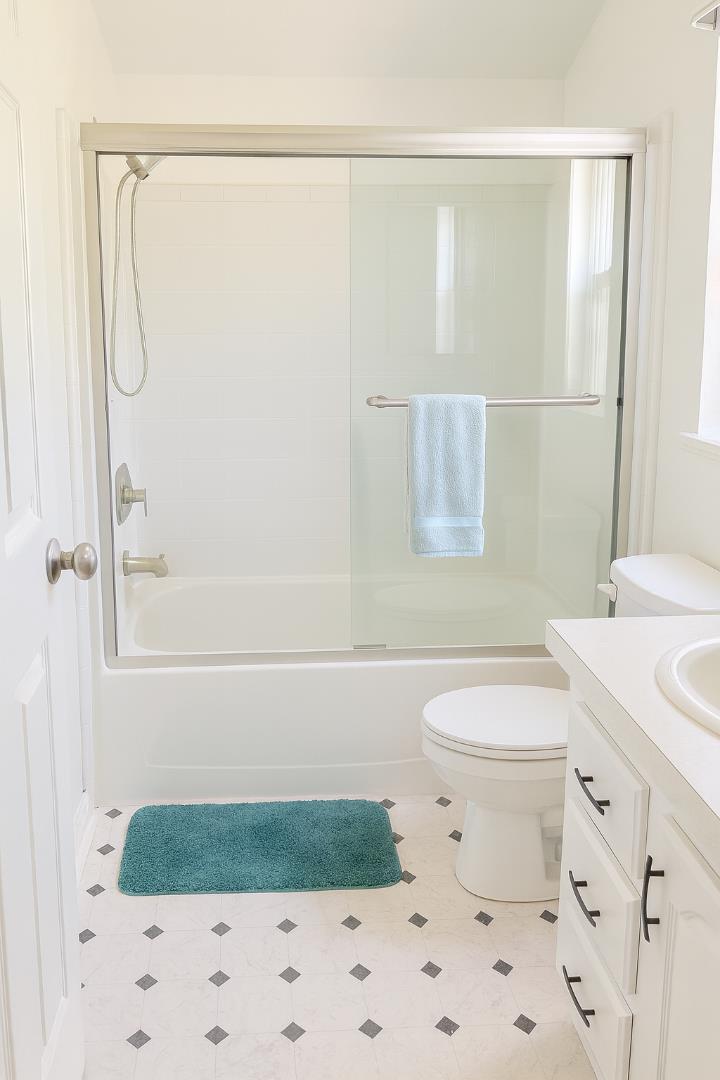 Detail Gallery Image 8 of 8 For 1220 Tasman Dr #7,  Sunnyvale,  CA 94089 - 3 Beds | 2 Baths
