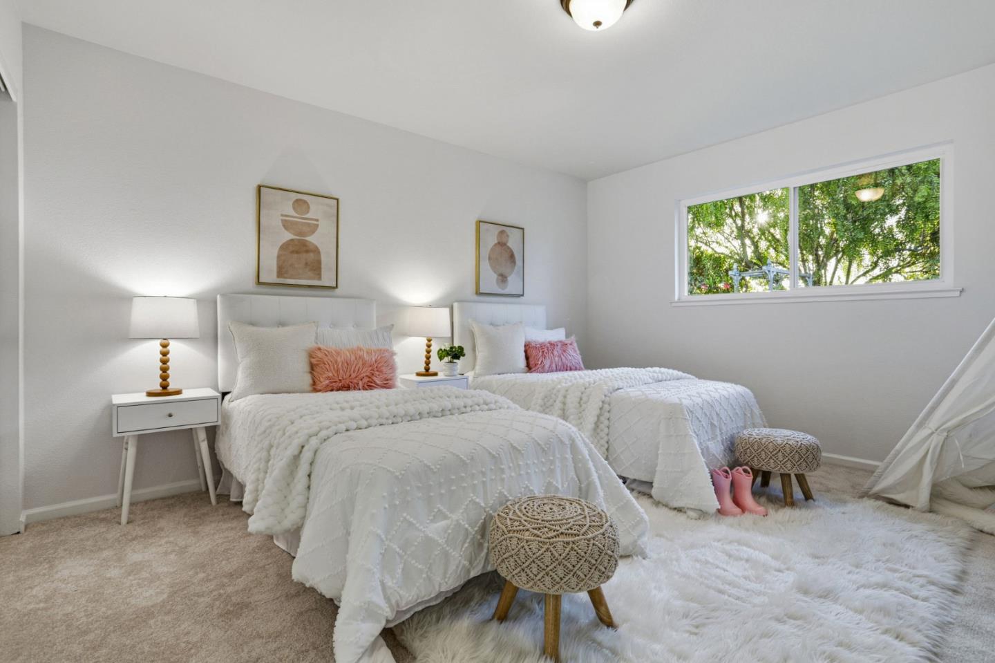 Detail Gallery Image 21 of 38 For 2119 Burr Ct, Santa Cruz,  CA 95062 - 3 Beds | 2 Baths