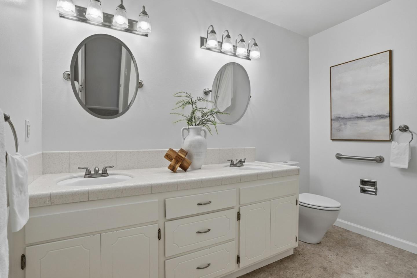 Detail Gallery Image 27 of 38 For 2119 Burr Ct, Santa Cruz,  CA 95062 - 3 Beds | 2 Baths