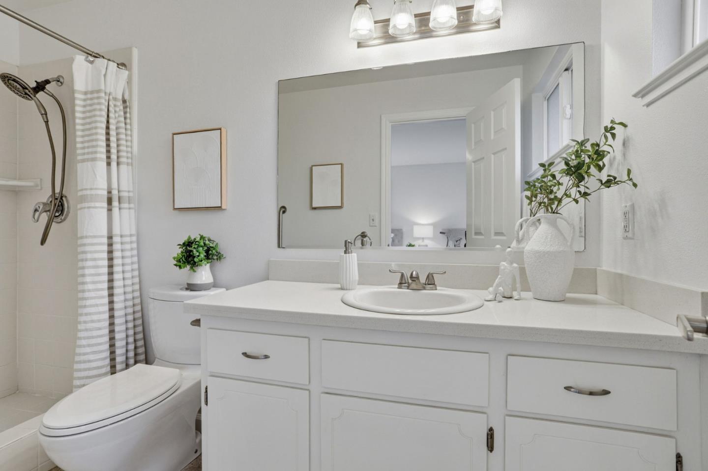 Detail Gallery Image 30 of 38 For 2119 Burr Ct, Santa Cruz,  CA 95062 - 3 Beds | 2 Baths