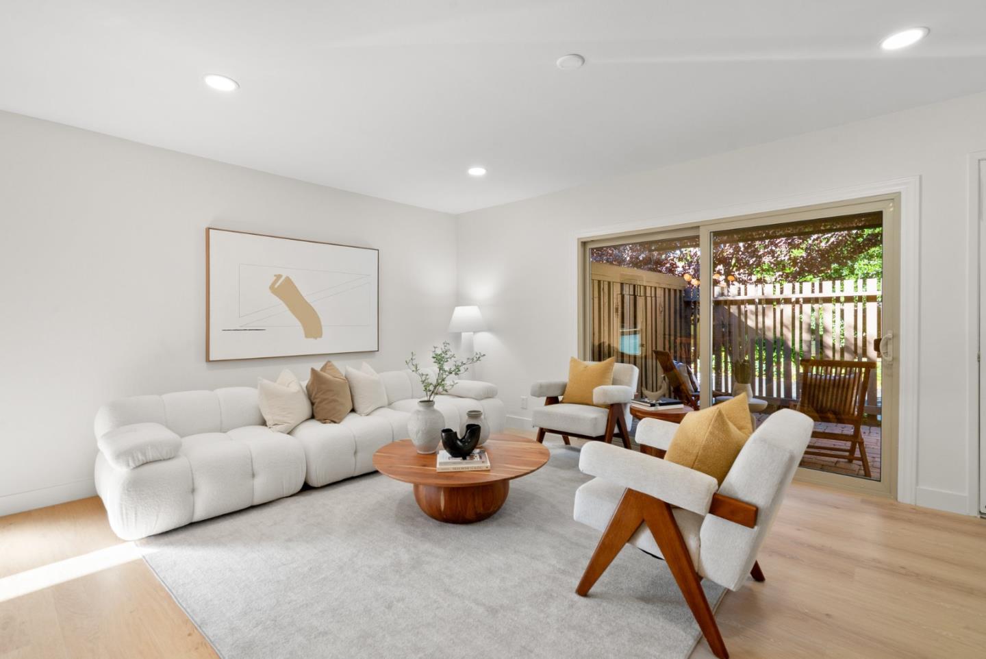 Detail Gallery Image 10 of 34 For 248 E Red Oak Dr a,  Sunnyvale,  CA 94086 - 2 Beds | 1 Baths