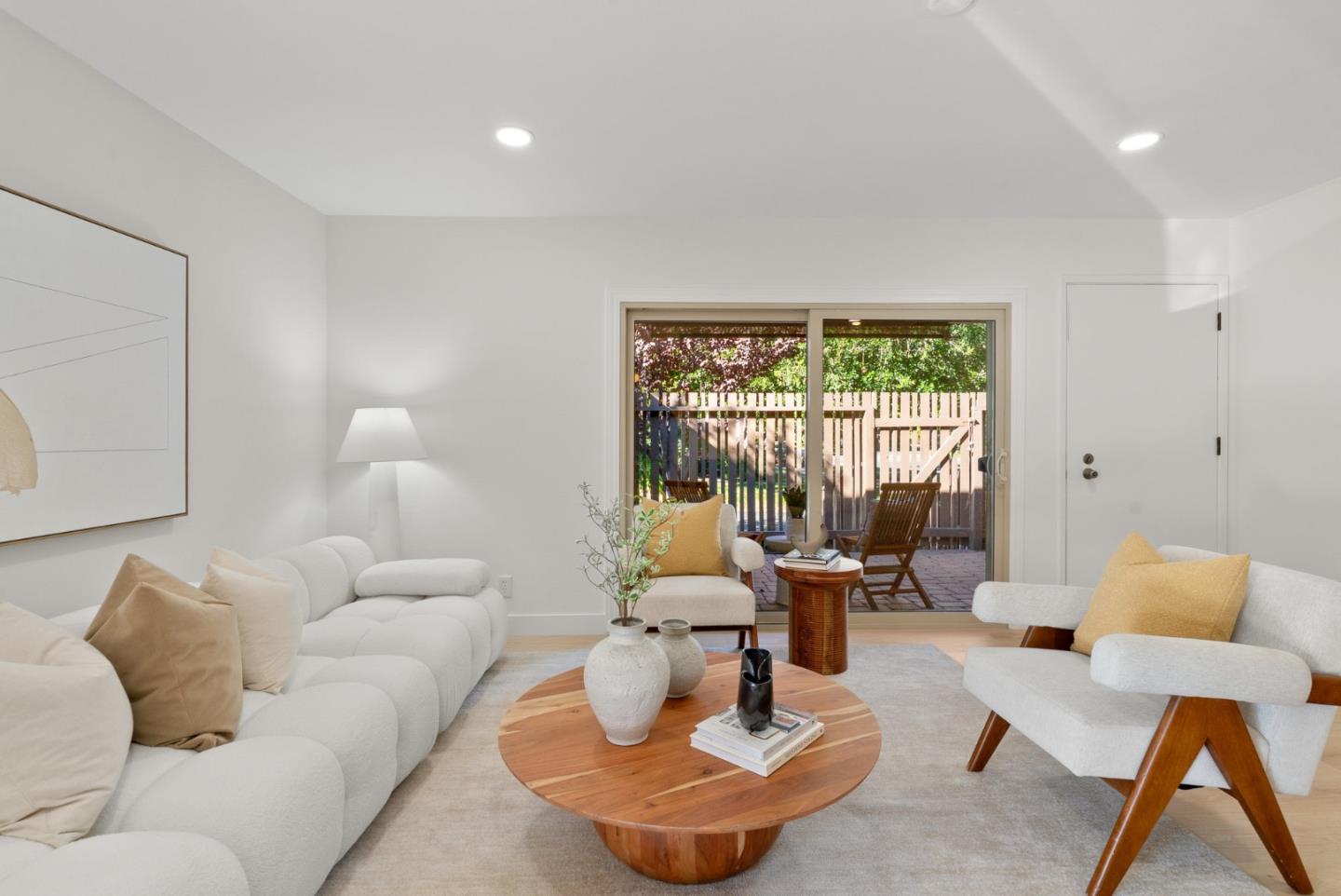 Detail Gallery Image 11 of 34 For 248 E Red Oak Dr a,  Sunnyvale,  CA 94086 - 2 Beds | 1 Baths