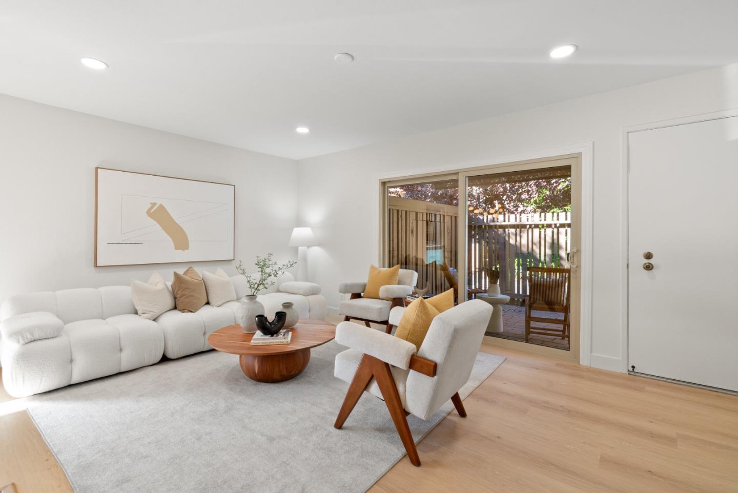 Detail Gallery Image 9 of 34 For 248 E Red Oak Dr a,  Sunnyvale,  CA 94086 - 2 Beds | 1 Baths