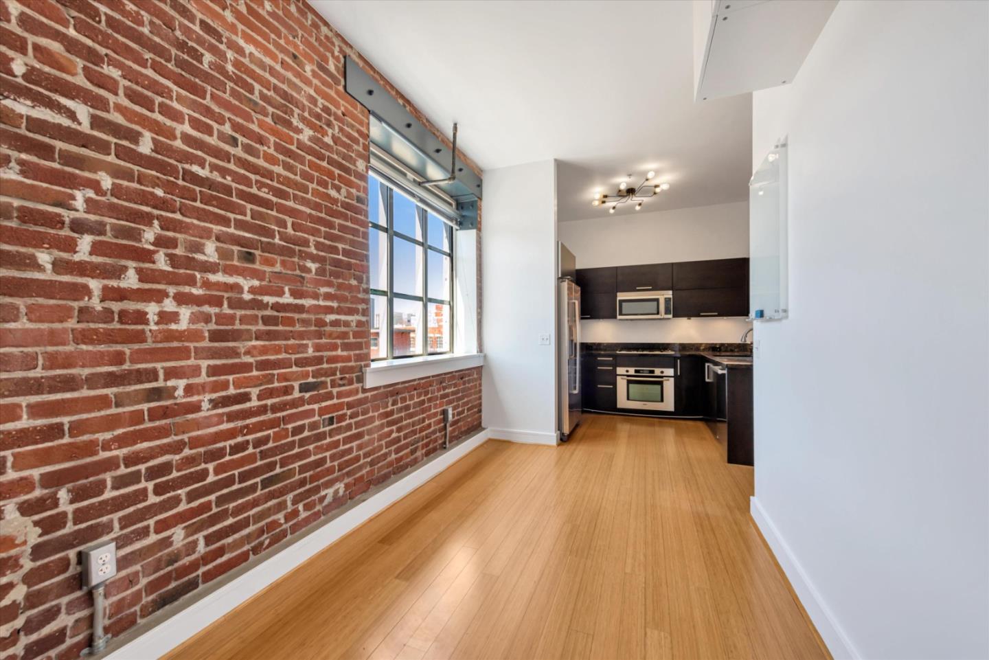 Detail Gallery Image 14 of 30 For 310 Townsend St #305,  San Francisco,  CA 94107 - 2 Beds | 2 Baths