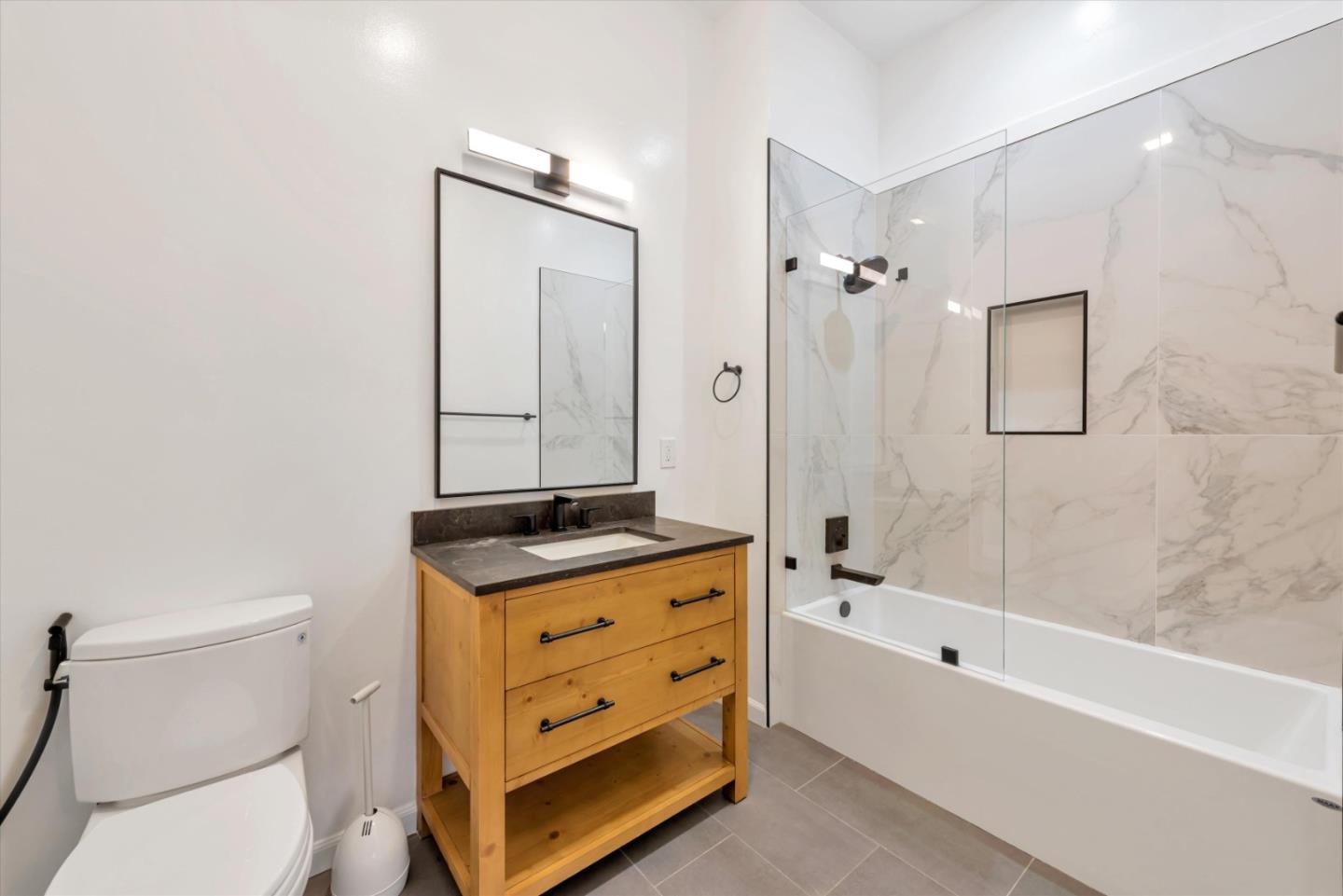 Detail Gallery Image 28 of 30 For 310 Townsend St #305,  San Francisco,  CA 94107 - 2 Beds | 2 Baths