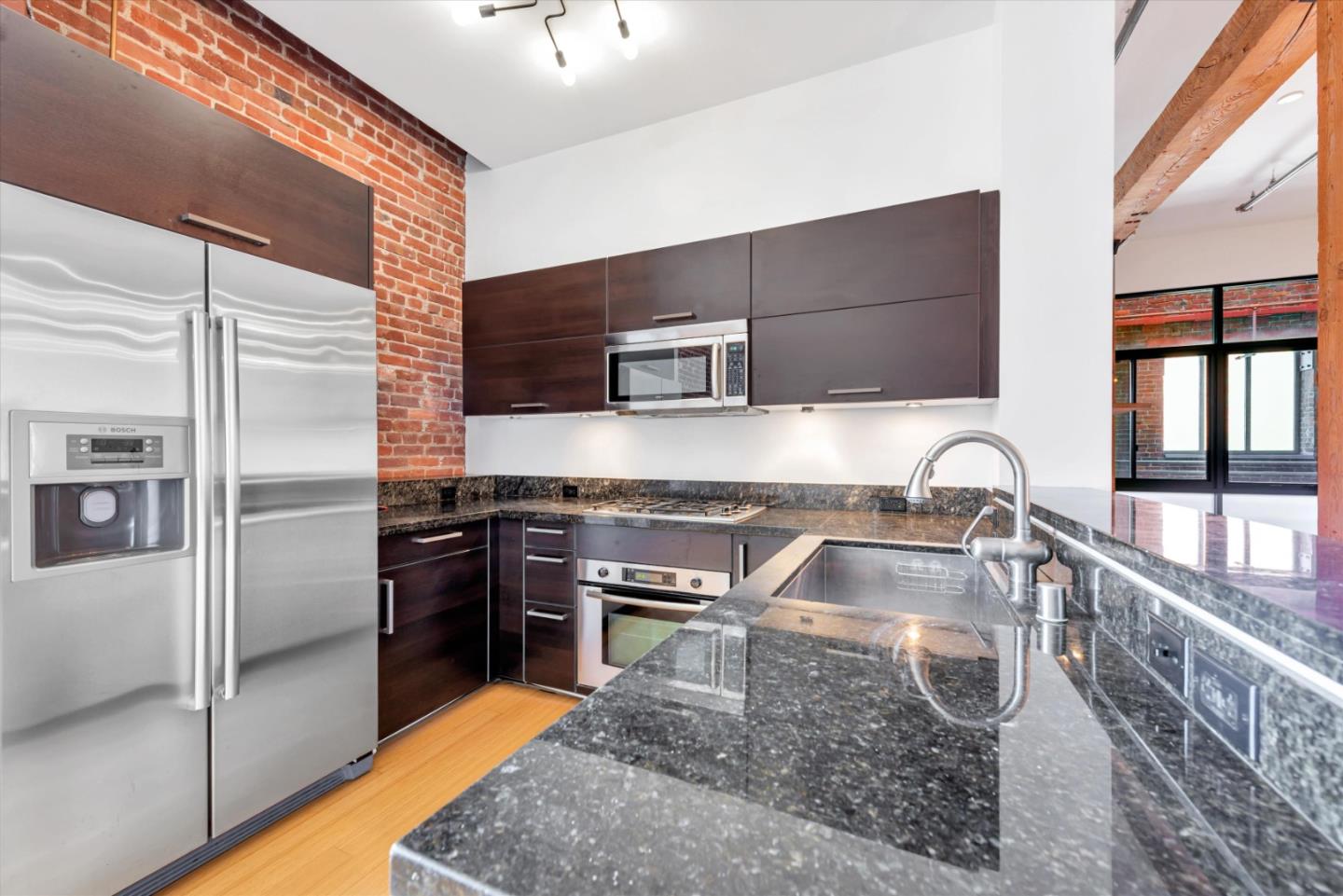 Detail Gallery Image 8 of 30 For 310 Townsend St #305,  San Francisco,  CA 94107 - 2 Beds | 2 Baths