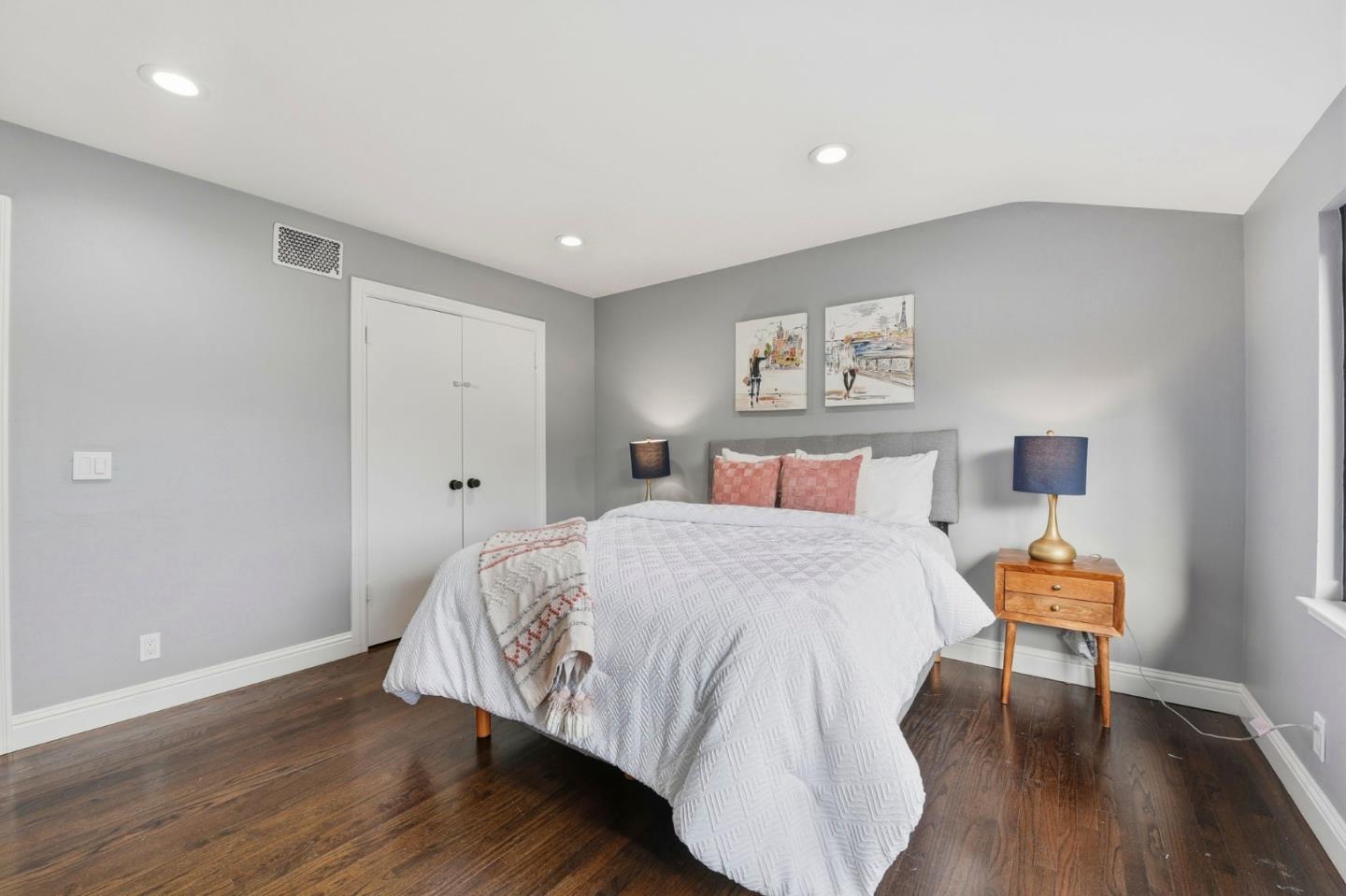 Detail Gallery Image 24 of 43 For 809 Midvale Ln, San Jose,  CA 95136 - 5 Beds | 2/1 Baths