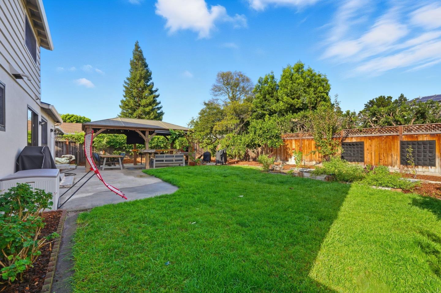 Detail Gallery Image 34 of 43 For 809 Midvale Ln, San Jose,  CA 95136 - 5 Beds | 2/1 Baths