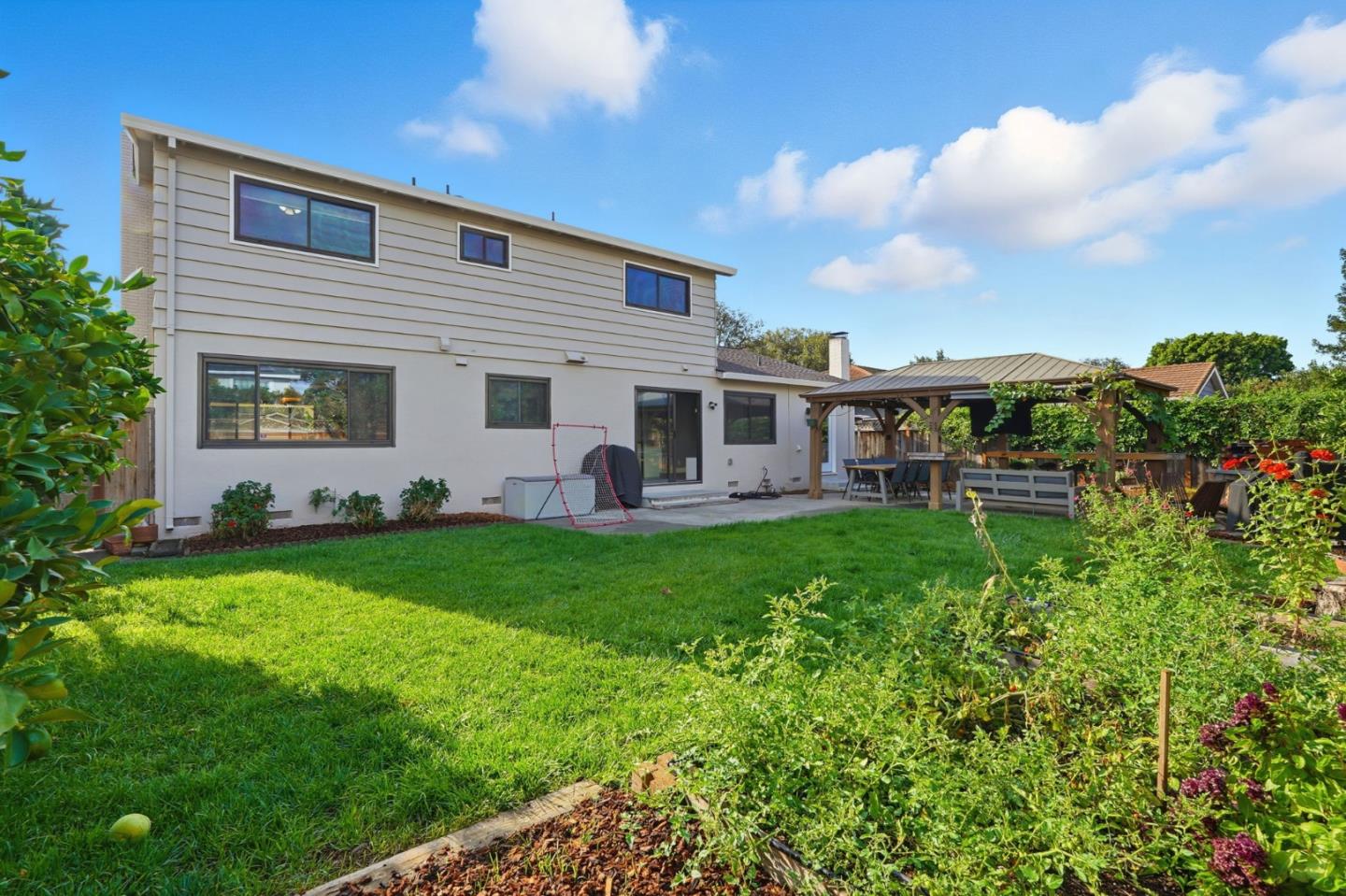 Detail Gallery Image 35 of 43 For 809 Midvale Ln, San Jose,  CA 95136 - 5 Beds | 2/1 Baths