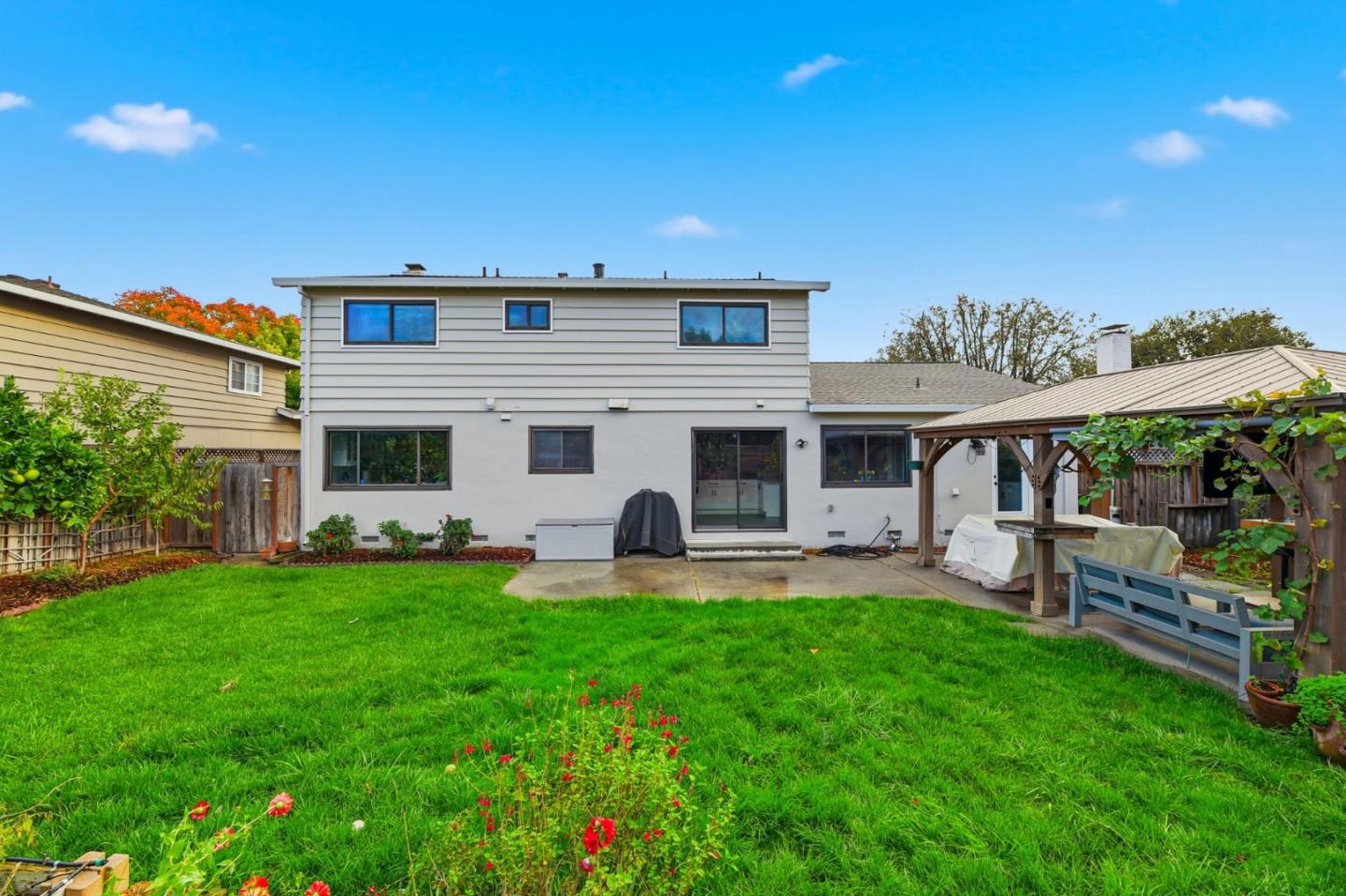 Detail Gallery Image 38 of 43 For 809 Midvale Ln, San Jose,  CA 95136 - 5 Beds | 2/1 Baths