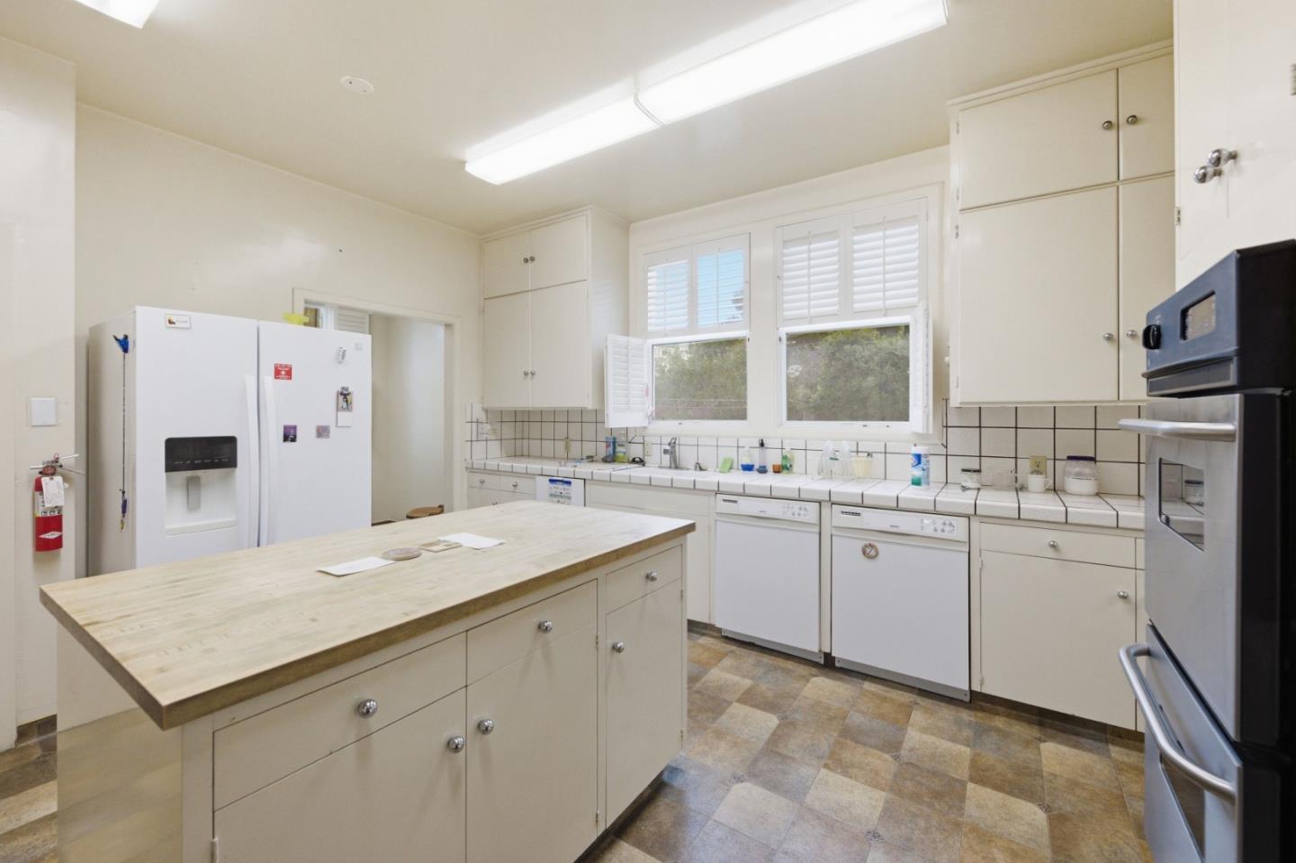 Detail Gallery Image 31 of 77 For 3900 Balboa St, San Francisco,  CA 94121 - 8 Beds | 8 Baths