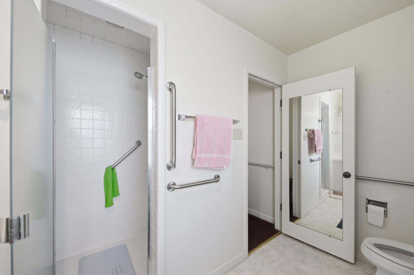 Detail Gallery Image 61 of 77 For 3900 Balboa St, San Francisco,  CA 94121 - 8 Beds | 8 Baths