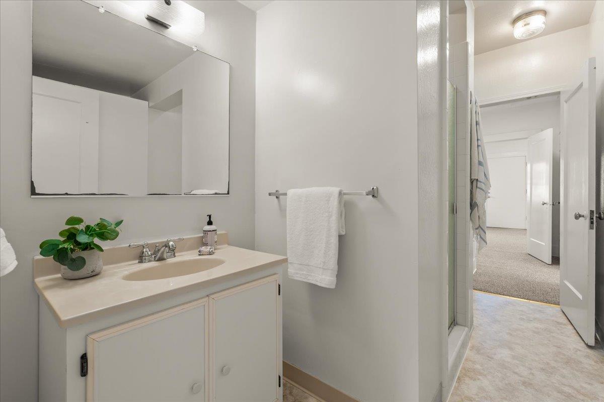 Detail Gallery Image 22 of 39 For 207 2nd Ave, Santa Cruz,  CA 95062 - 2 Beds | 2 Baths