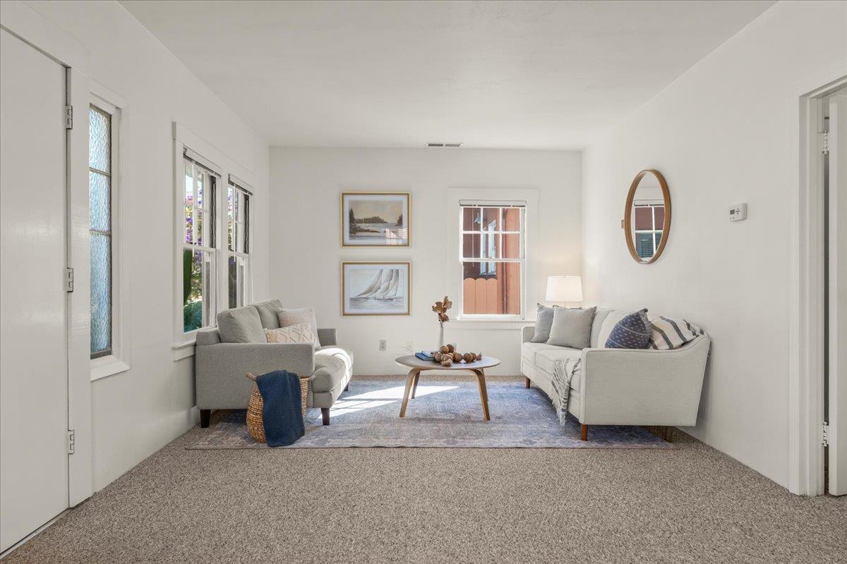 Detail Gallery Image 9 of 39 For 207 2nd Ave, Santa Cruz,  CA 95062 - 2 Beds | 2 Baths