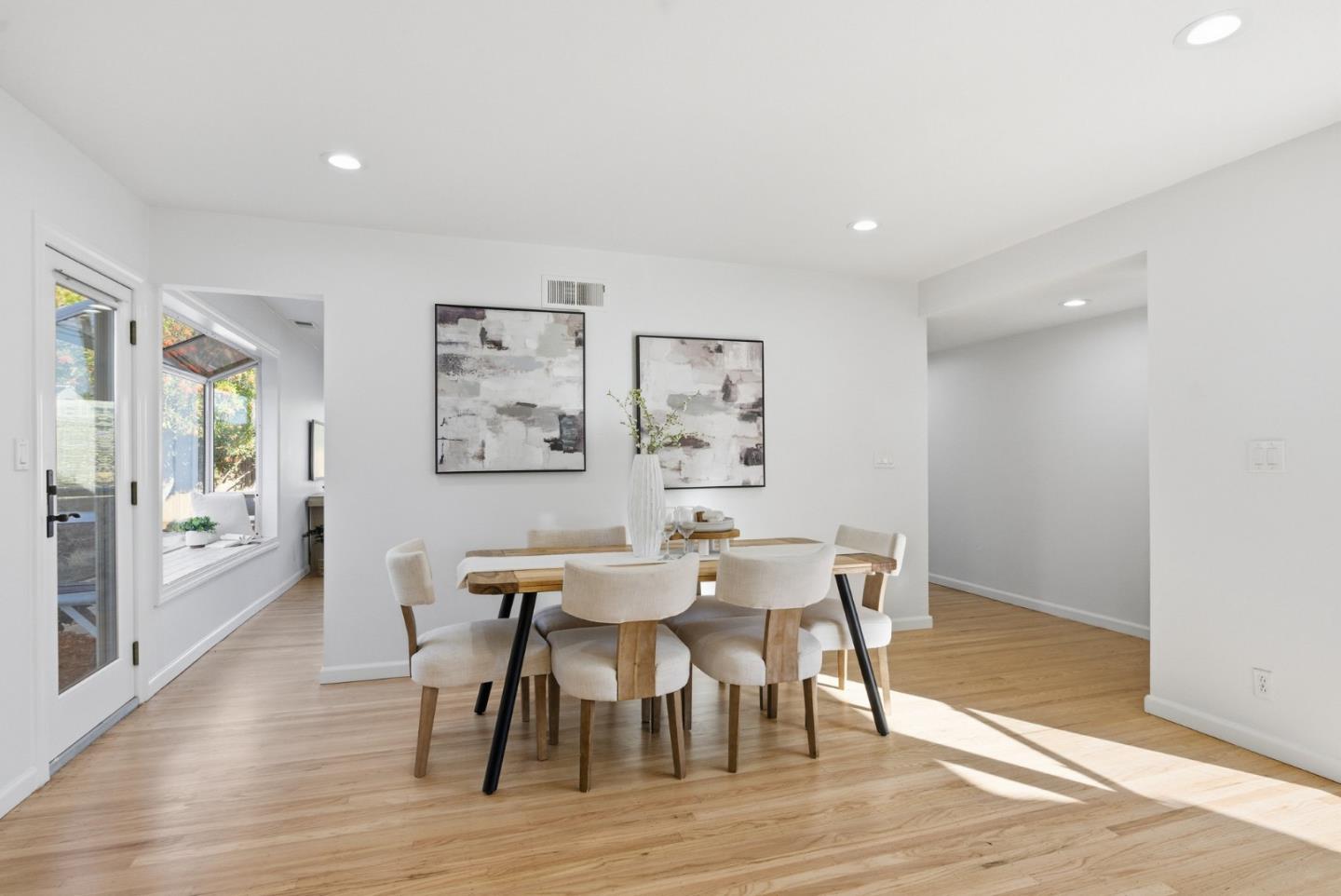 Detail Gallery Image 13 of 44 For 10390 N Blaney Ave, Cupertino,  CA 95014 - 3 Beds | 3 Baths