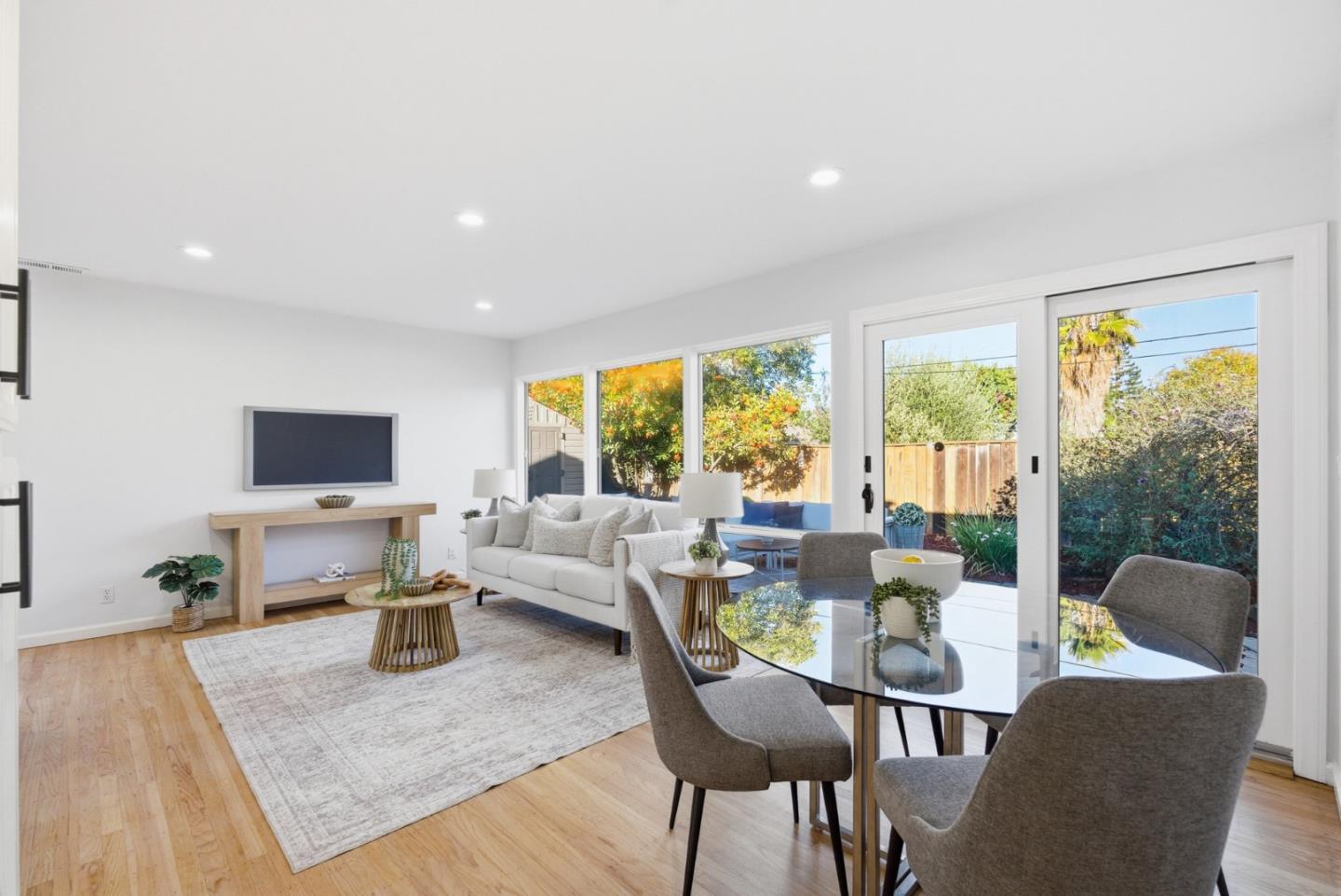 Detail Gallery Image 15 of 44 For 10390 N Blaney Ave, Cupertino,  CA 95014 - 3 Beds | 3 Baths